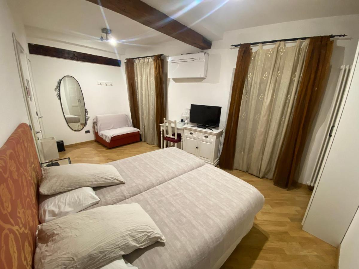 B&B And Home La Piazzetta Della Pioggia Bologna Bagian luar foto