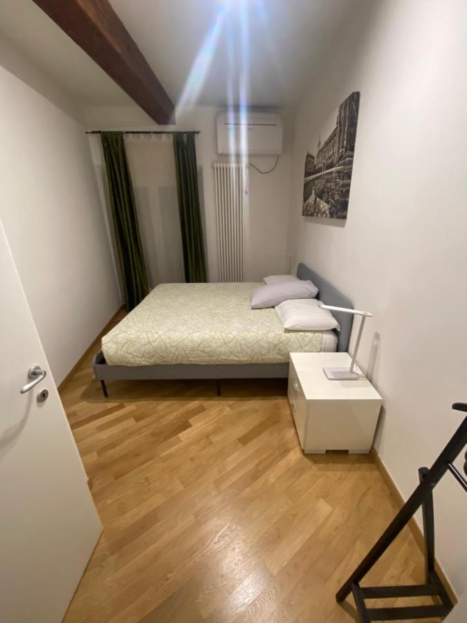 B&B And Home La Piazzetta Della Pioggia Bologna Bagian luar foto