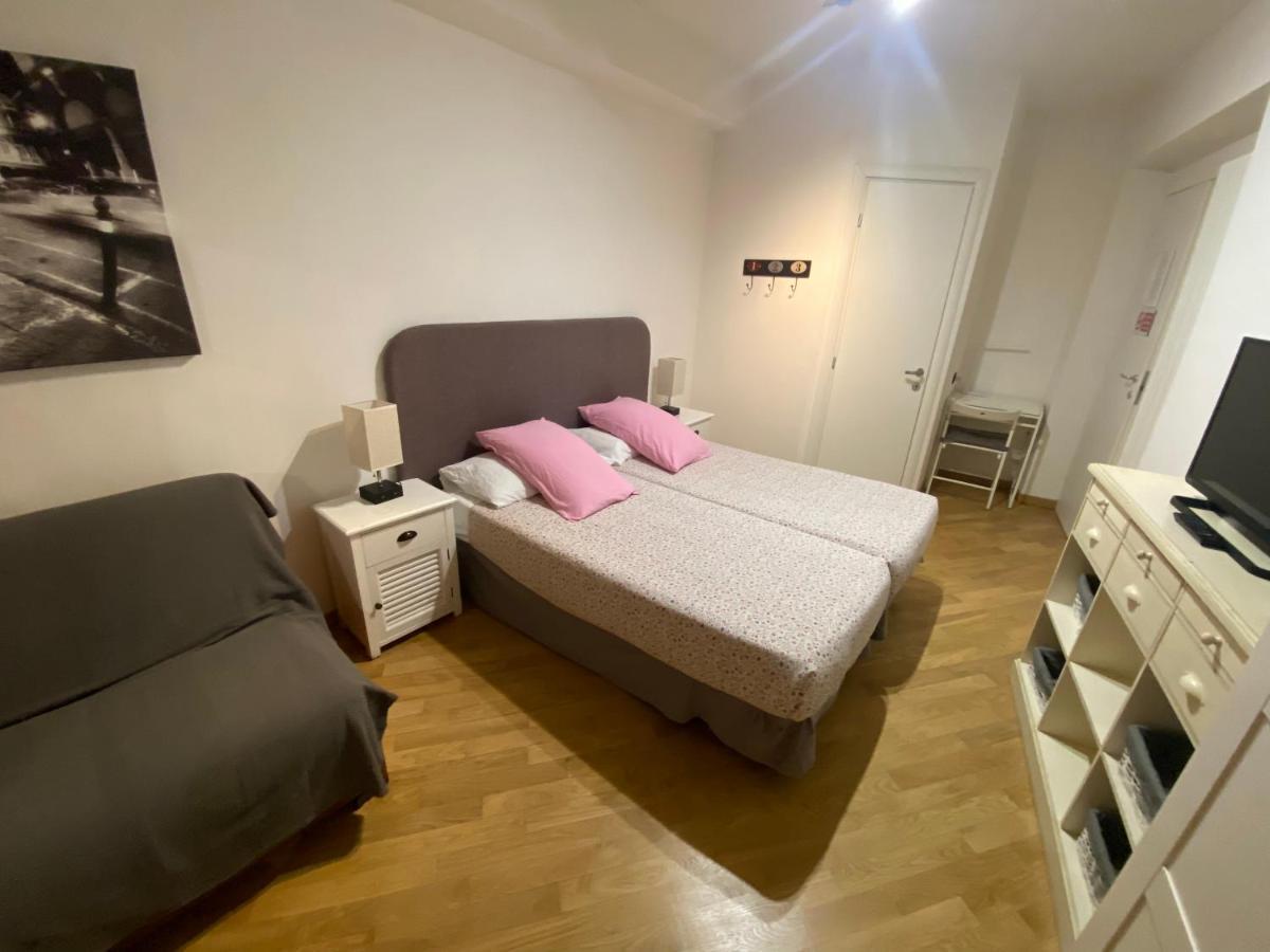 B&B And Home La Piazzetta Della Pioggia Bologna Bagian luar foto