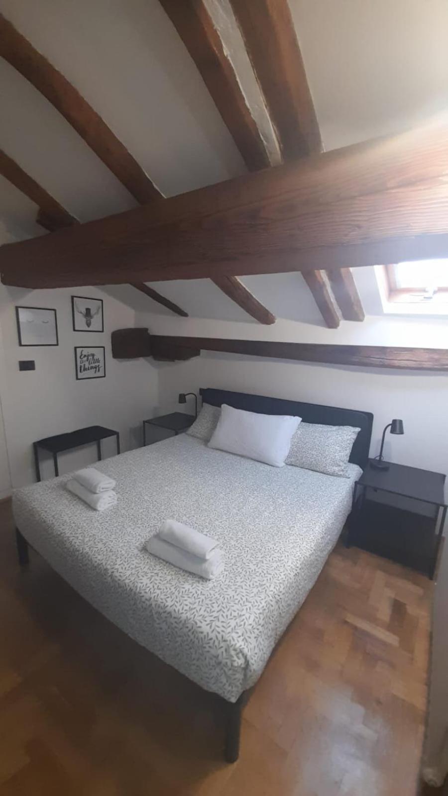 B&B And Home La Piazzetta Della Pioggia Bologna Bagian luar foto